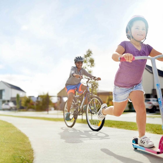 Lakeside_scooters_gradedforhomepage.jpg (1)