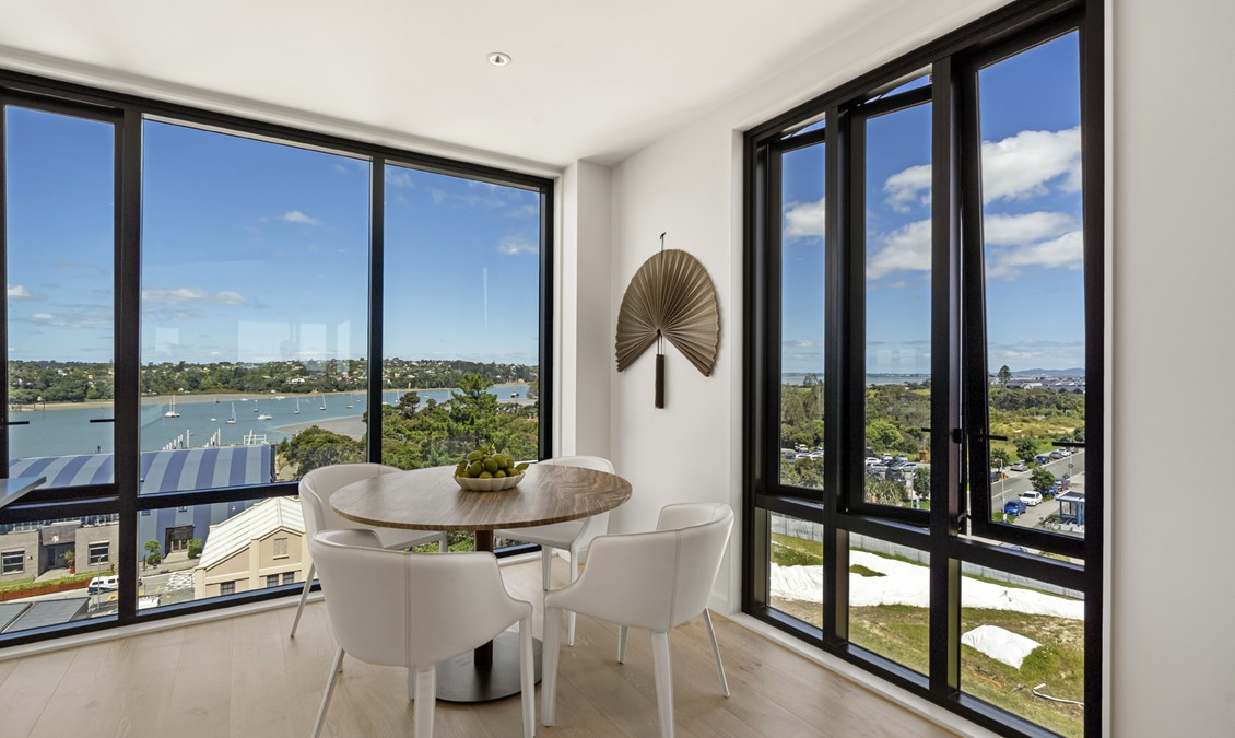 Unit 503-Ovation Apt-14-Low res.jpg